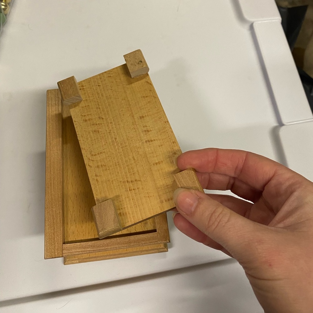 Secret puzzle box! - Picture 4 of 5